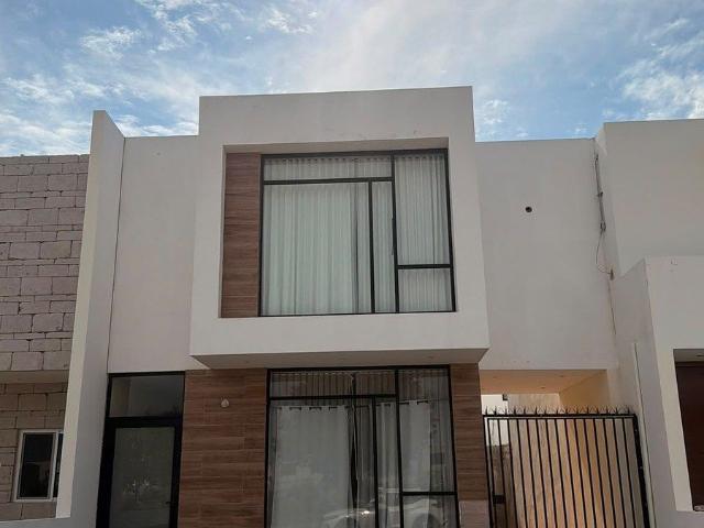Casa en Renta | Fracc. Santa Catalina