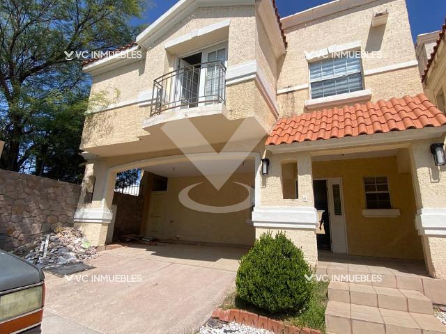 Casa en Renta Fracc. Senda Real