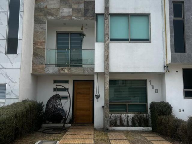 Casa en renta Fraccionamiento Valle Del Sol, Boulevard Ramón G. Bonfil, Pachuca De Soto, Estado De Hidalgo, México