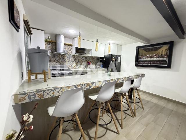 CASA EN RENTA FRACCIONAMIENTO VIÑEDOS, QUERÉTARO HASTA 4 HABITACIONES