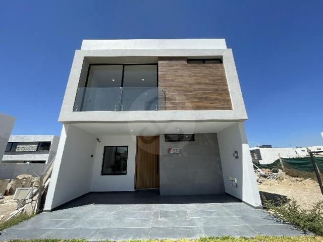 CASA EN RENTA FRACCIONAMIENTO ALVA RESIDENCIAL ZAPOPAN