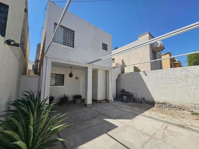 Casa en renta Fraccionamiento Ampliación La Rosita, Torreón