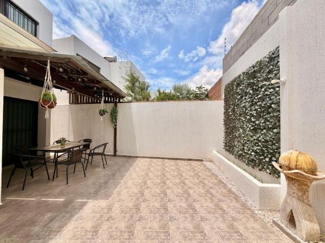 Casa en renta Fraccionamiento Catâra Residencial, Bosques De Las Flores, Pozos, S.l.p México