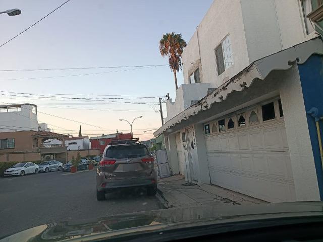 Casa en renta – Fraccionamiento El Paraíso, Hipódromo