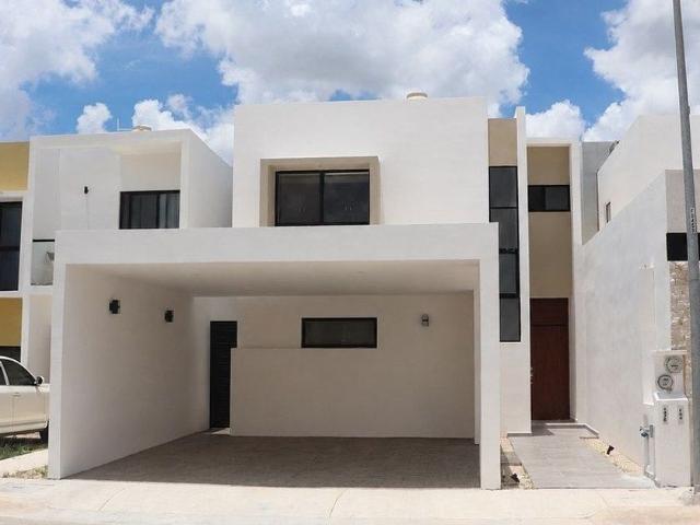 Casa en renta Fraccionamiento Floresta Residencial, Chchí Suárez, Mérida, Yucatán, 97138, México