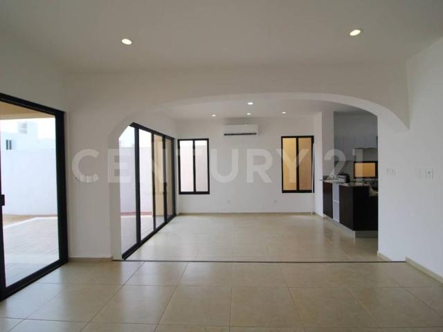 Casa en renta, Fraccionamiento gran santa fe norte, Mérida, Yucatán