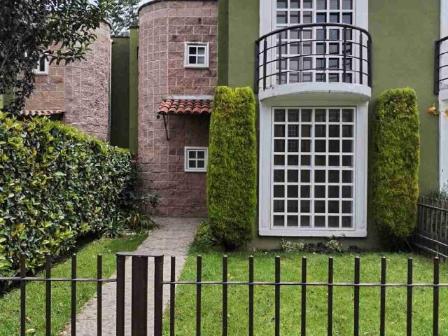 Casa en renta Fraccionamiento Hacienda De Las Fuentes, Estado De México, México