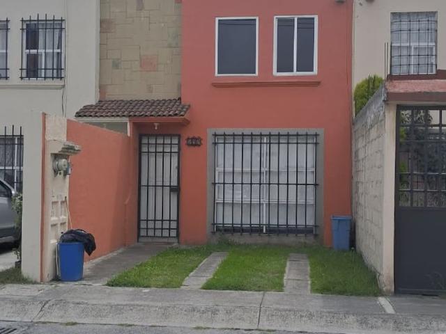 Casa en renta Fraccionamiento Hacienda Del Valle Ii, Avenida Arboleda, Santin, San Nicolás Tolentino, Estado De México, México