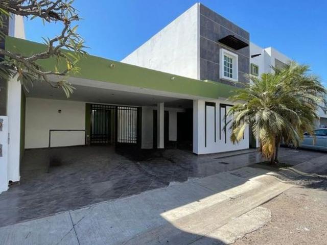 Casa en renta Fraccionamiento Las Quintas, Culiacán