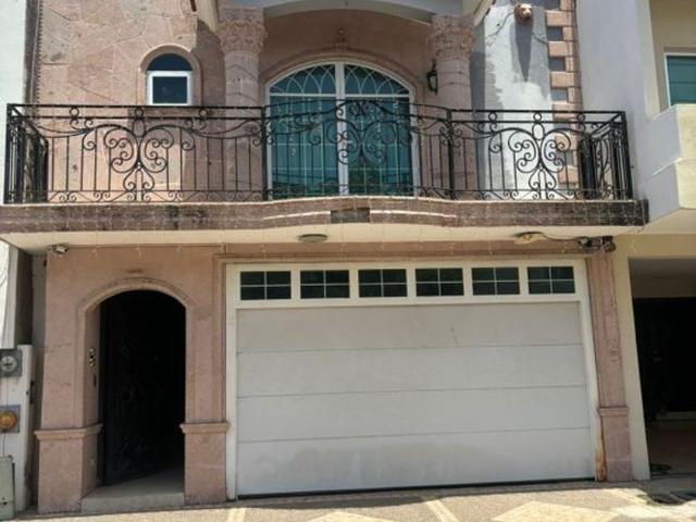 Casa en renta Fraccionamiento Las Quintas, Culiacán