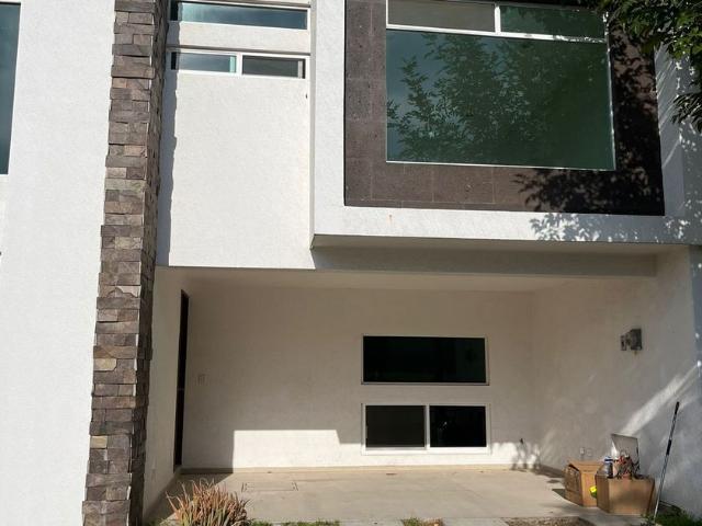 Casa en renta Fraccionamiento Lomas De Angelópolis, San Andrés Cholula