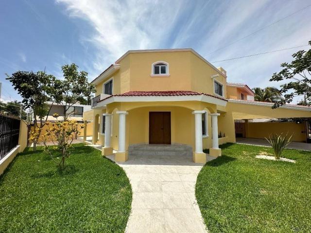 Casa en renta Fraccionamiento Montebello, Mérida, Mérida, Yucatán