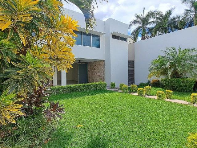 Casa en renta Fraccionamiento Montebello, Mérida, Mérida, Yucatán