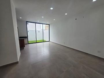 Casa en Renta frente a Amenidades en Alva Residencial