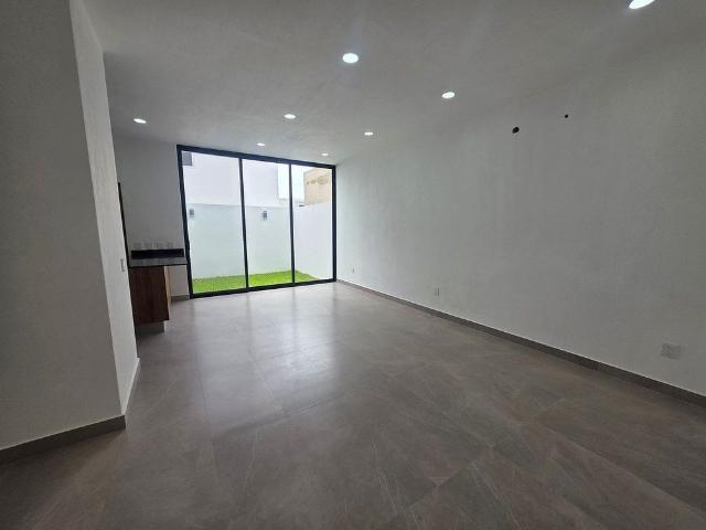Casa en Renta frente a Amenidades en Alva Residencial