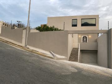 CASA EN RENTA FRENTE A LA HUASTECA | IDEAL PARA EMPRESAS, PERSONAL FORÁNEO O ESTUDIANTES