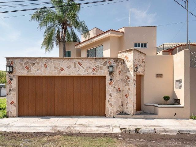 Casa en Renta, Girasoles, Colima