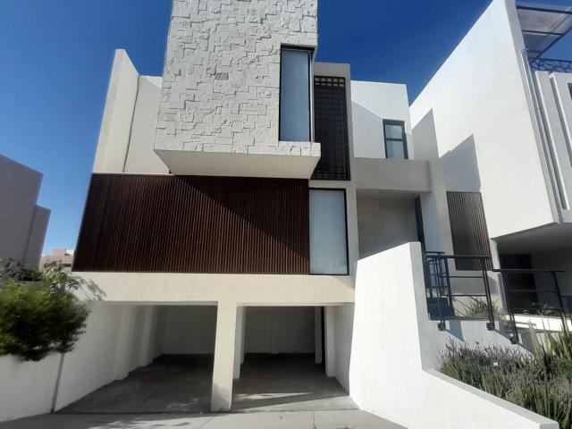 Casa en Renta Hacienda Carlota
