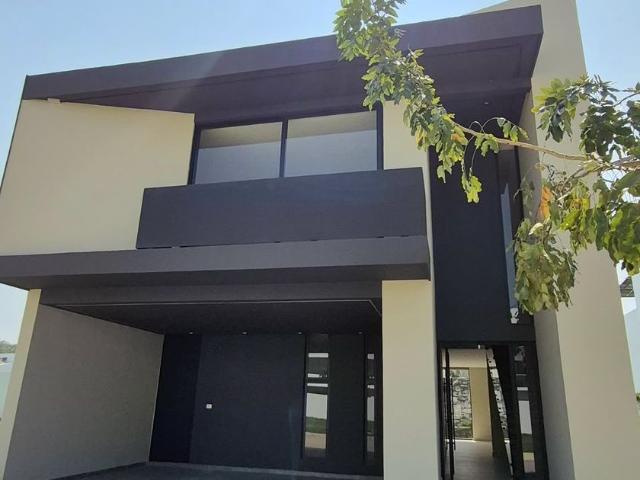 Casa en renta Haciendas Family & Fitness Club, Calle Principal, Sabina, Villahermosa, Tabasco, México