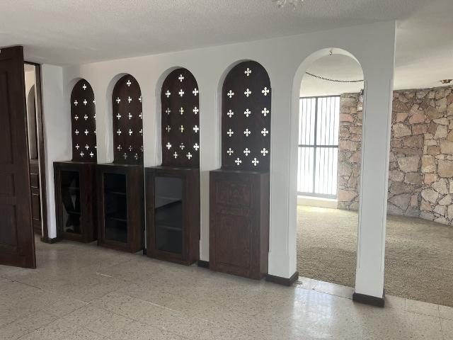 CASA EN RENTA IDEAL PARA CASA U OFICINA, CENTRICA UBICACIÓN