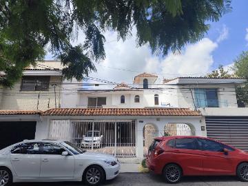 Casa en Renta Ideal Para Oficinas Col Jardines Universidad