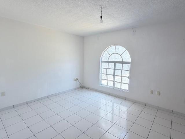 Casa en renta ideal para vivienda u oficinas