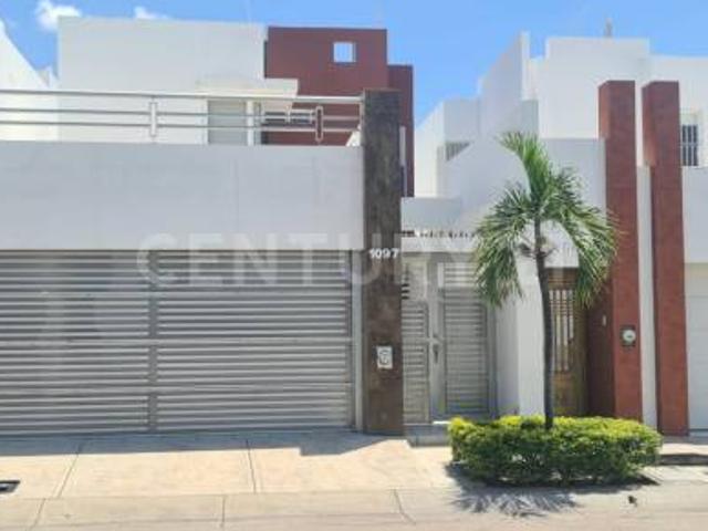 CASA EN RENTA INTERLOMAS