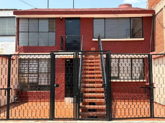 Casa en renta Isla Margarita No. 12, Mz 005, Habitacional Prado Vallejo, Tlalnepantla De Baz, Estado De México, México