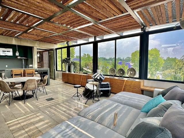 Casa en renta Juan Acuña, Lomas Virreyes | Elevador, Amueblada