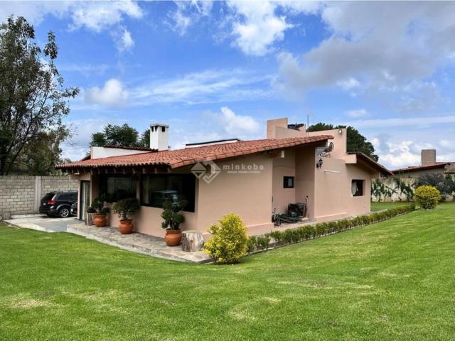CASA EN RENTA I JARDIN I SIN MUEBLES I CERRO GORDO I VALLE DE BRAVO