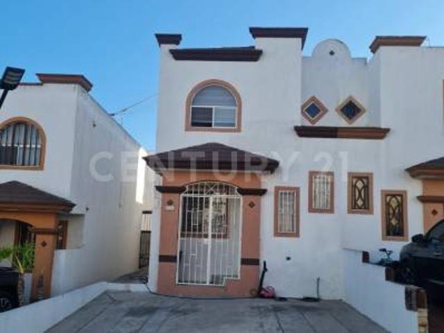 CASA EN RENTA, JARDINES DE AGUA CALIENTE TIJUANA B.C