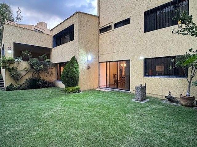 Casa en renta Jardines de la Montaña, Tlalpan, con doble caseta de vigilancia