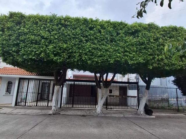 Casa en renta Jardines De La Cruz, Guadalajara, Jalisco