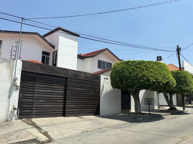 Casa en renta Jardines Del Moral, León