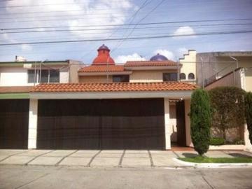 Calle Maurice Baring, Jardines Patria, Pinos ZAPOPAN, Guadalajara Jalisco, Jalisco