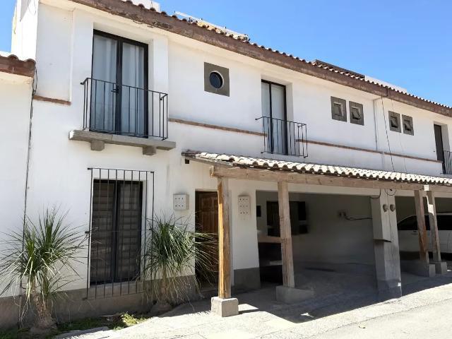 CASA EN RENTA LA CIENEGA