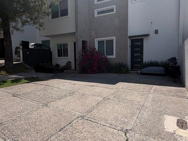 CASA EN RENTA, LA VISTA RESIDENCIAL