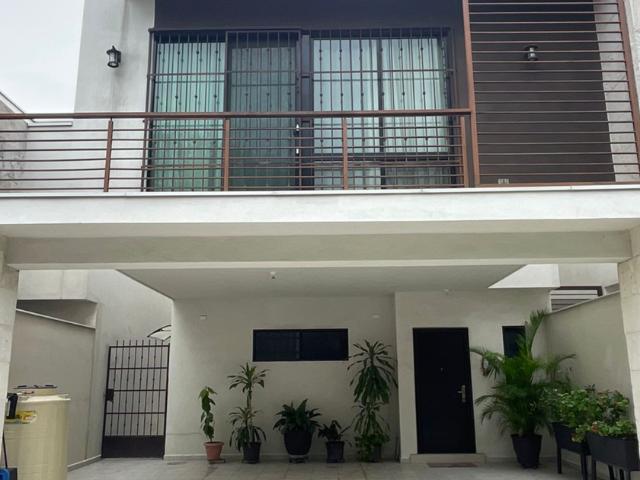 Casa en renta Las Cumbres 2, Monterrey