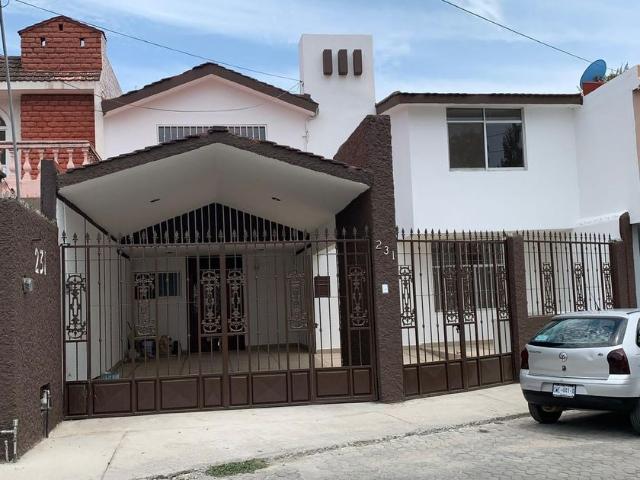 Casa en renta León Moderno, León