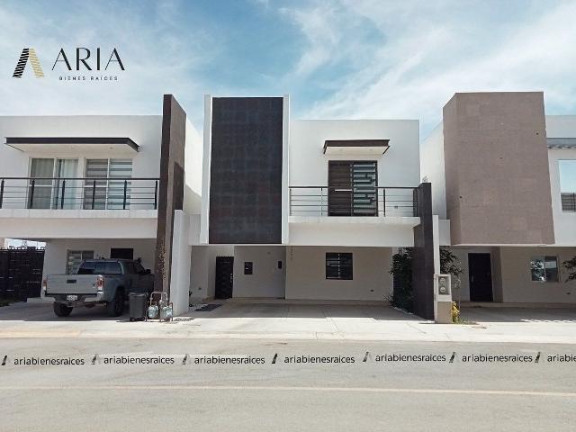 Casa en Renta LgEN $ 25,000 MXN en Prados de San Lorenzo