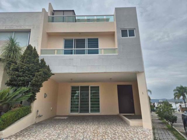Casa en renta Lomas De Angelópolis, Puebla, México