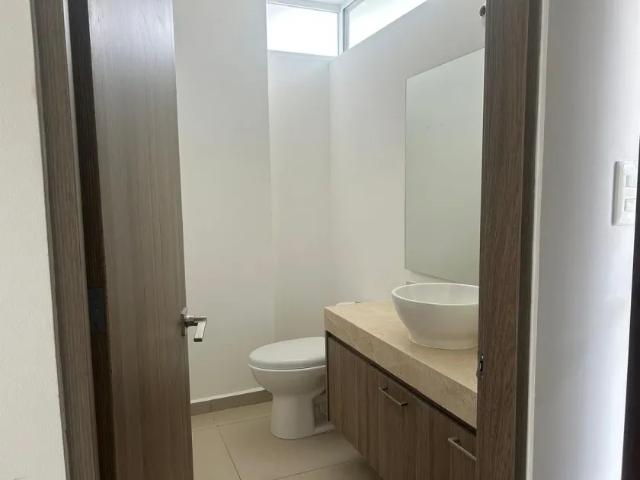 Casa en renta Lomas De Angelópolis, Santa Clara Ocoyucan, Ocoyucan, Puebla, 72940, México