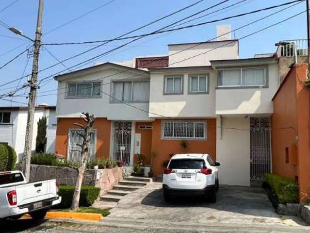 Casa en renta lomas de bellavista