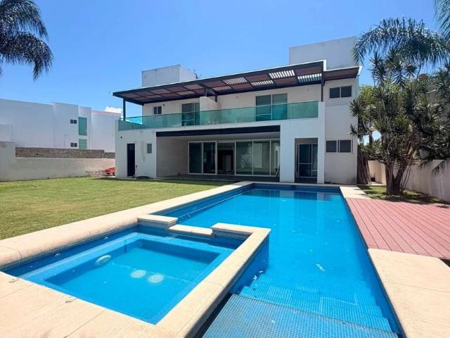 Casa en renta Lomas De Cocoyoc, Fraccionamiento Lomas De Cocoyoc, Morelos, México