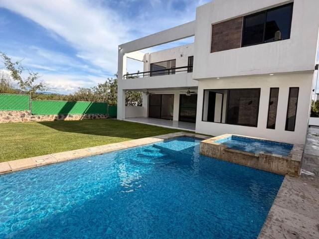 Casa en renta Lomas De Cocoyoc, Fraccionamiento Lomas De Cocoyoc, Morelos, México