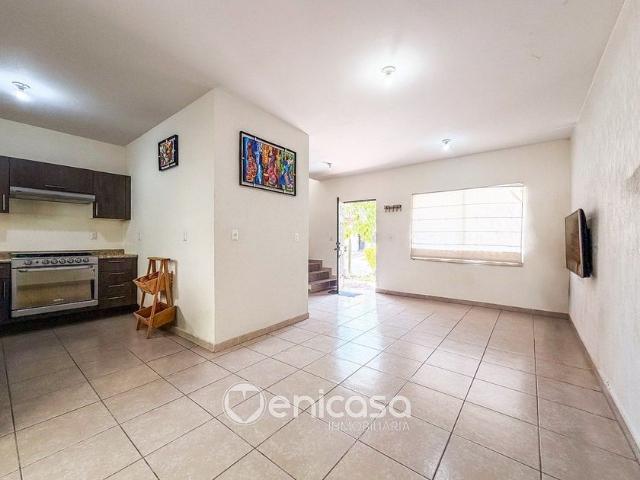 Casa en renta Lomas De San Agustín, San Agustín, Tlajomulco De Zúñiga, Región Centro, Jalisco, 45645, México