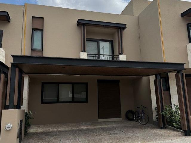 Casa en renta Lomas Del Campanario Norte Central Park, Calle Tercera Campanario De La Inmaculada, Querétaro, 76146, Mex