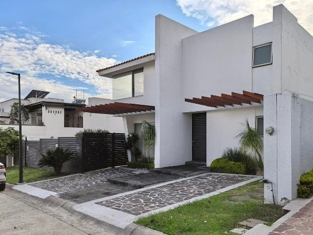 casa en renta lomas del molino i