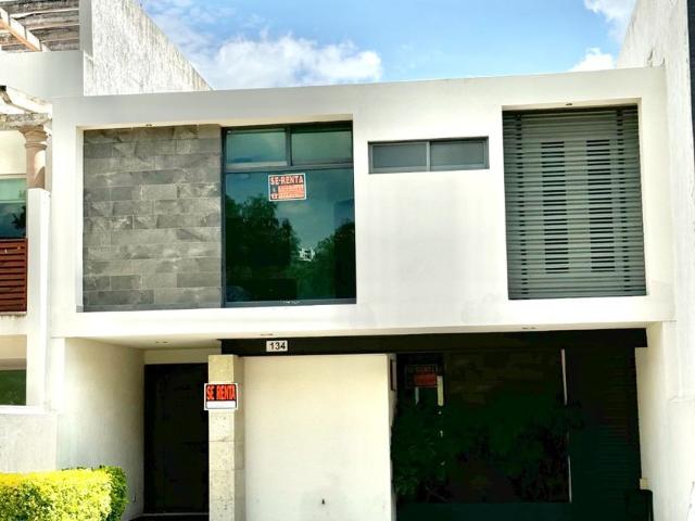 Casa en renta Lomas Punta Del Este, León