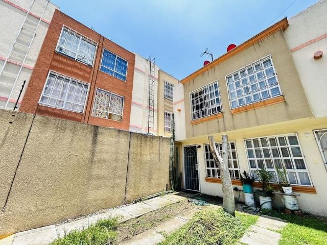 Casa en renta Los Héroes Ozumbilla, Fraccionamiento Los Héroes Tecámac, Ojo De Agua, Tecámac, Estado De México, 55767, México